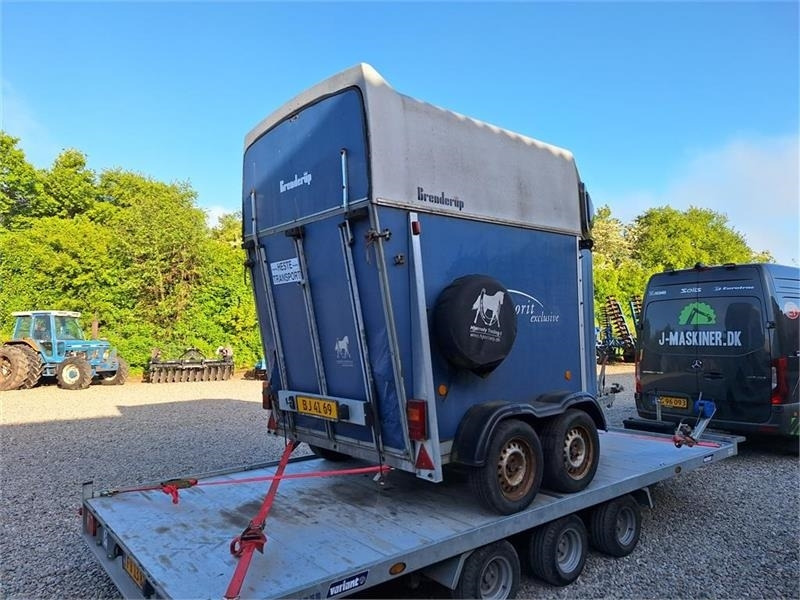 Brenderup 33 K HESTETRAILER - Trailer pengangkut kuda: gambar 2 Brenderup 33 K HESTETRAILER - Trailer pengangkut kuda: gambar 2