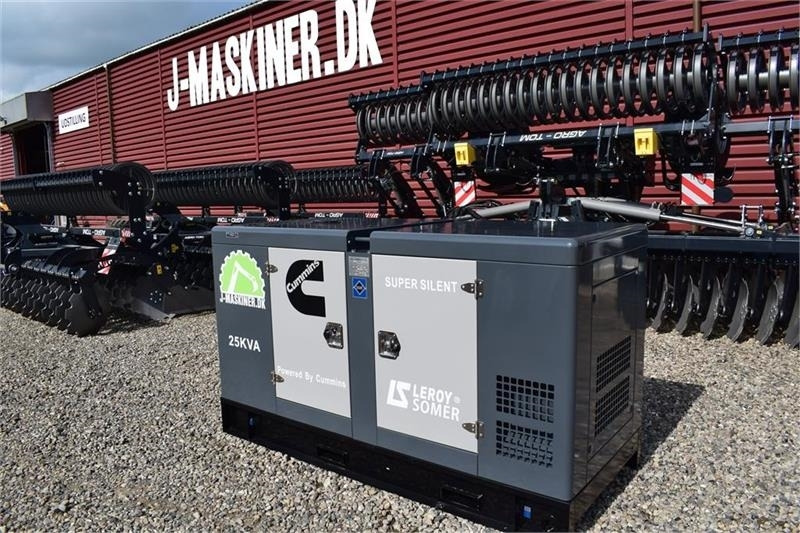 - - - Cummins 25kva - Genset: gambar 2 - - - Cummins 25kva - Genset: gambar 2