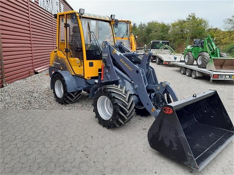 Eurotrac w13f - Pemuat ringkas: gambar 5 Eurotrac w13f - Pemuat ringkas: gambar 5