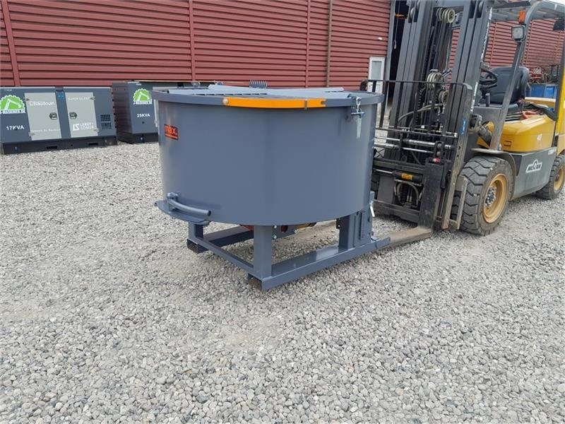 - - - FK MASCHINERY  - Pengaduk semen: gambar 1 - - - FK MASCHINERY  - Pengaduk semen: gambar 1