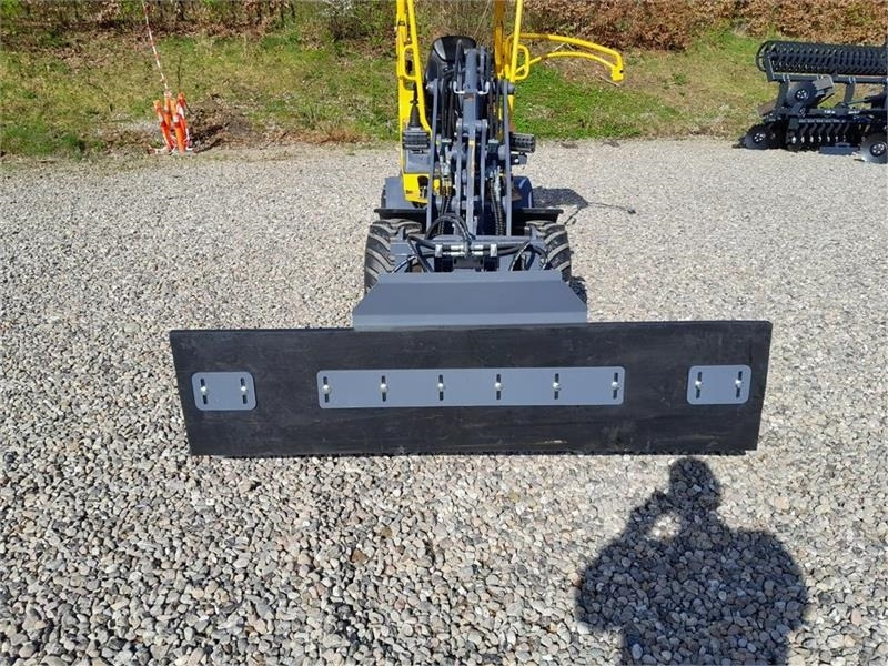 FK Machinery FODER SKRABER - Pisau untuk Peralatan konstruksi: gambar 2 FK Machinery FODER SKRABER - Pisau untuk Peralatan konstruksi: gambar 2