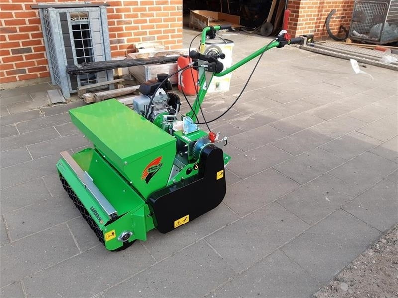 Garden M 73 R2 - Bor benih: gambar 1 Garden M 73 R2 - Bor benih: gambar 1