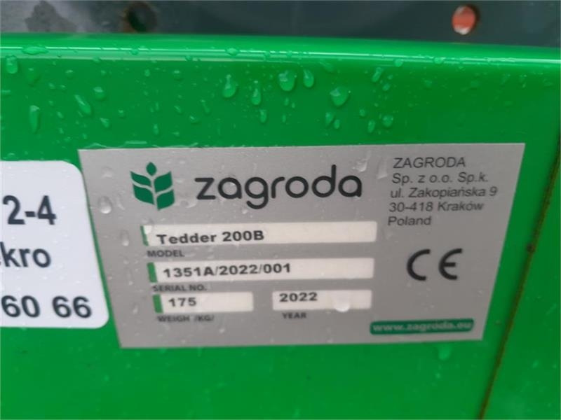 - - - HØ VENDER - Tedder/ Menyapu: gambar 5 - - - HØ VENDER - Tedder/ Menyapu: gambar 5