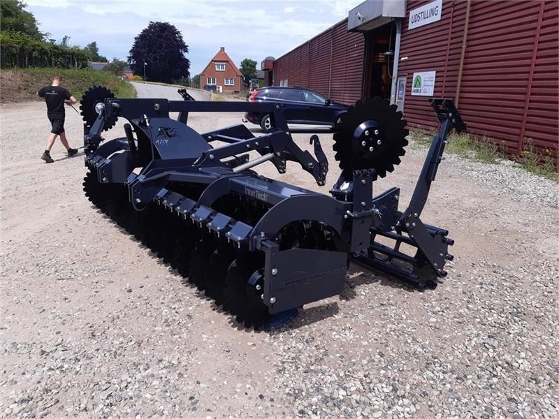 Leasing Inter-Tech Diskharve 4 meter J-Maskiner 4 meter med hydraulis  Inter-Tech Diskharve 4 meter J-Maskiner 4 meter med hydraulis: gambar 8