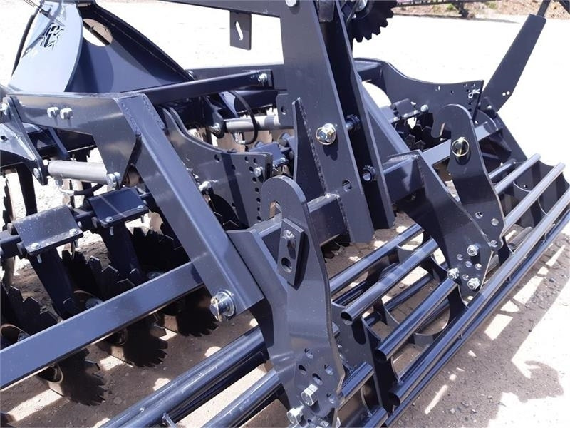 Inter-Tech Diskharve 4 meter J-Maskiner 4 meter med hydraulis - Garu cakram: gambar 3 Inter-Tech Diskharve 4 meter J-Maskiner 4 meter med hydraulis - Garu cakram: gambar 3