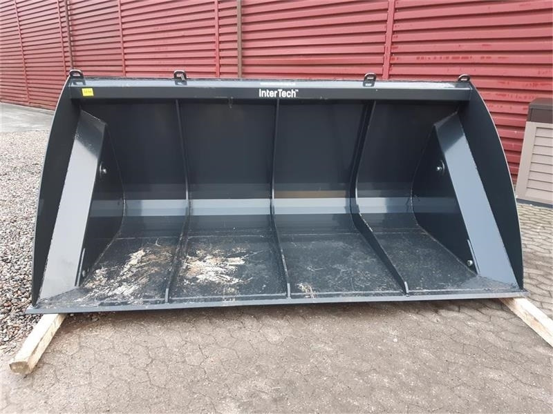 Inter-Tech højtipskovl inter-tech 3 meters - Ember loader: gambar 5 Inter-Tech højtipskovl inter-tech 3 meters - Ember loader: gambar 5