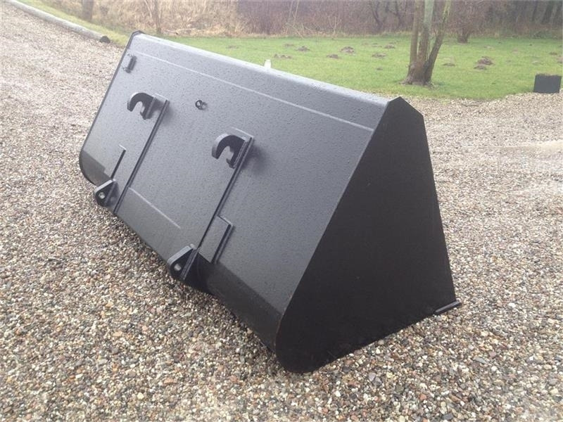 Manitou J-Maskiner Kornskovl  - Telehandler: gambar 3 Manitou J-Maskiner Kornskovl  - Telehandler: gambar 3