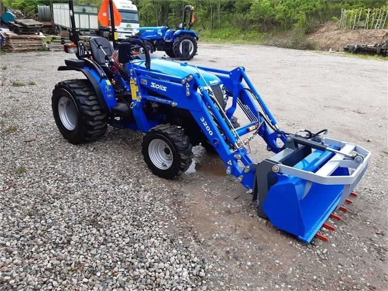 Solis 26 - Traktor kota: gambar 2 Solis 26 - Traktor kota: gambar 2