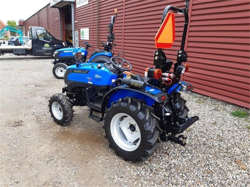 Solis 26 servostyring og brede traktor dæk - Traktor kota: gambar 2 Solis 26 servostyring og brede traktor dæk - Traktor kota: gambar 2