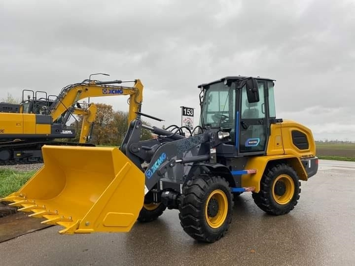 - - - XCMG ELEKTRISK 6.7 TONS - Wheel loader: gambar 1 - - - XCMG ELEKTRISK 6.7 TONS - Wheel loader: gambar 1