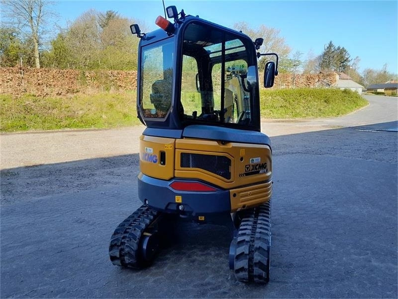 Ekskavator mini XCMG xe27e med rototilt: gambar 6