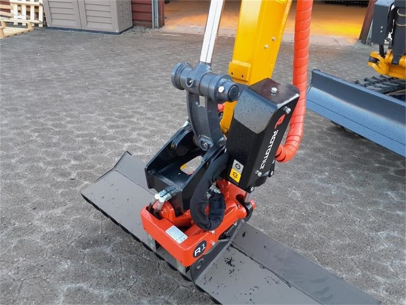 Ekskavator mini XCMG xe27e med rototilt: gambar 11