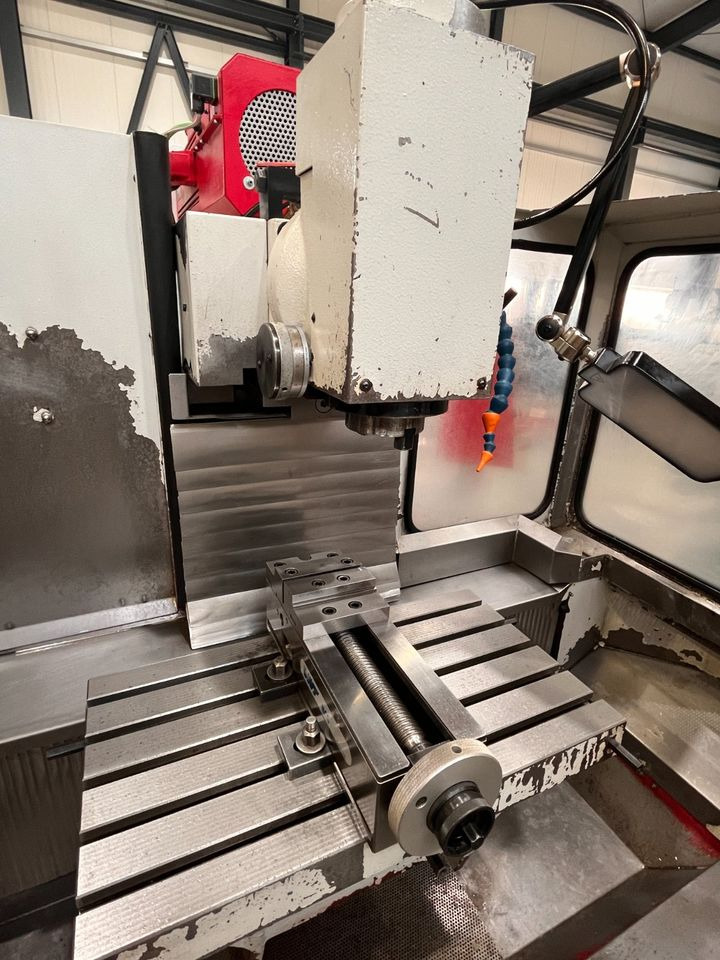 Werkzeugfräsmaschine Fräsmaschine KUNZMANN WF 4/3 TNC124 - Mesin milling: gambar 4 Werkzeugfräsmaschine Fräsmaschine KUNZMANN WF 4/3 TNC124 - Mesin milling: gambar 4