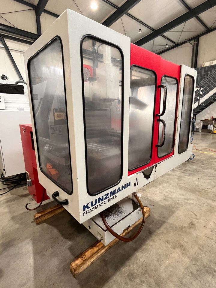 Werkzeugfräsmaschine Fräsmaschine KUNZMANN WF 4/3 TNC124 - Mesin milling: gambar 3 Werkzeugfräsmaschine Fräsmaschine KUNZMANN WF 4/3 TNC124 - Mesin milling: gambar 3