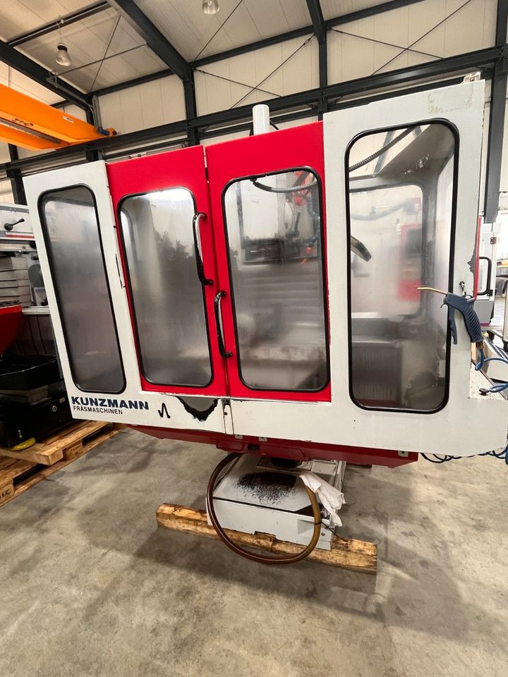 Werkzeugfräsmaschine Fräsmaschine KUNZMANN WF 4/3 TNC124 - Mesin milling: gambar 1 Werkzeugfräsmaschine Fräsmaschine KUNZMANN WF 4/3 TNC124 - Mesin milling: gambar 1