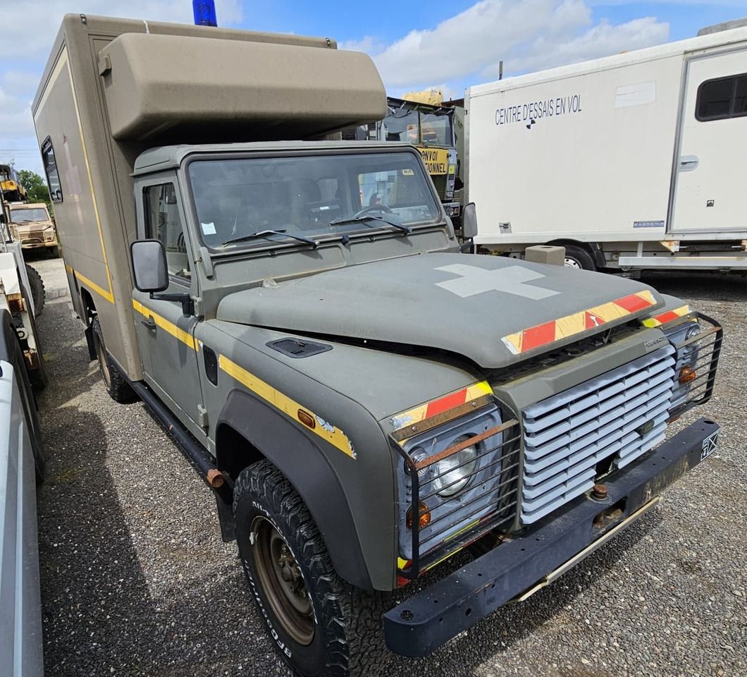 LAND ROVER Défender Ambulance - Van pengiriman: gambar 1 LAND ROVER Défender Ambulance - Van pengiriman: gambar 1