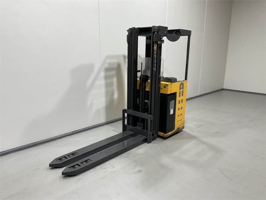 Atlet X/200 STFV SN 320 - Penumpuk: gambar 3 Atlet X/200 STFV SN 320 - Penumpuk: gambar 3