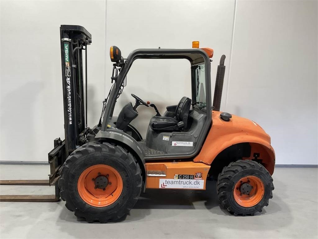 Ausa C250HX4 - Forklift medan kasar: gambar 3 Ausa C250HX4 - Forklift medan kasar: gambar 3