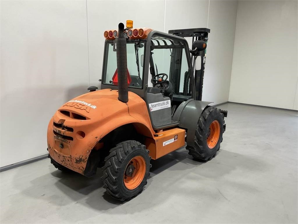 Ausa C250HX4 - Forklift medan kasar: gambar 2 Ausa C250HX4 - Forklift medan kasar: gambar 2