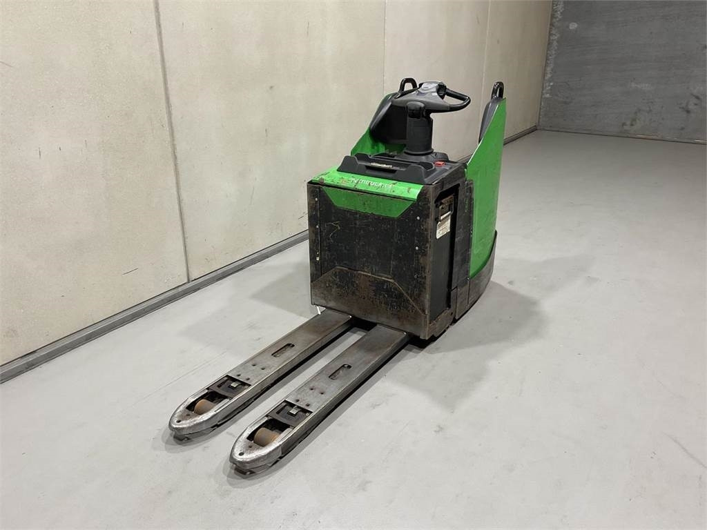 Cesab P320 - Truk pallet: gambar 4 Cesab P320 - Truk pallet: gambar 4