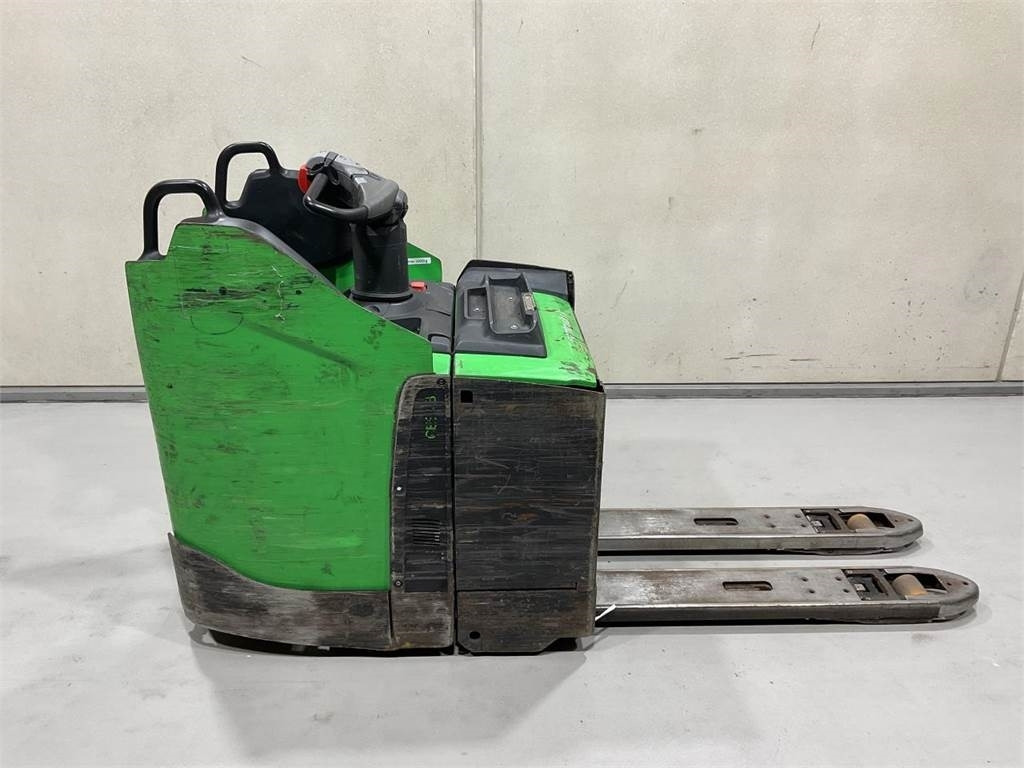 Cesab P320 - Truk pallet: gambar 1 Cesab P320 - Truk pallet: gambar 1