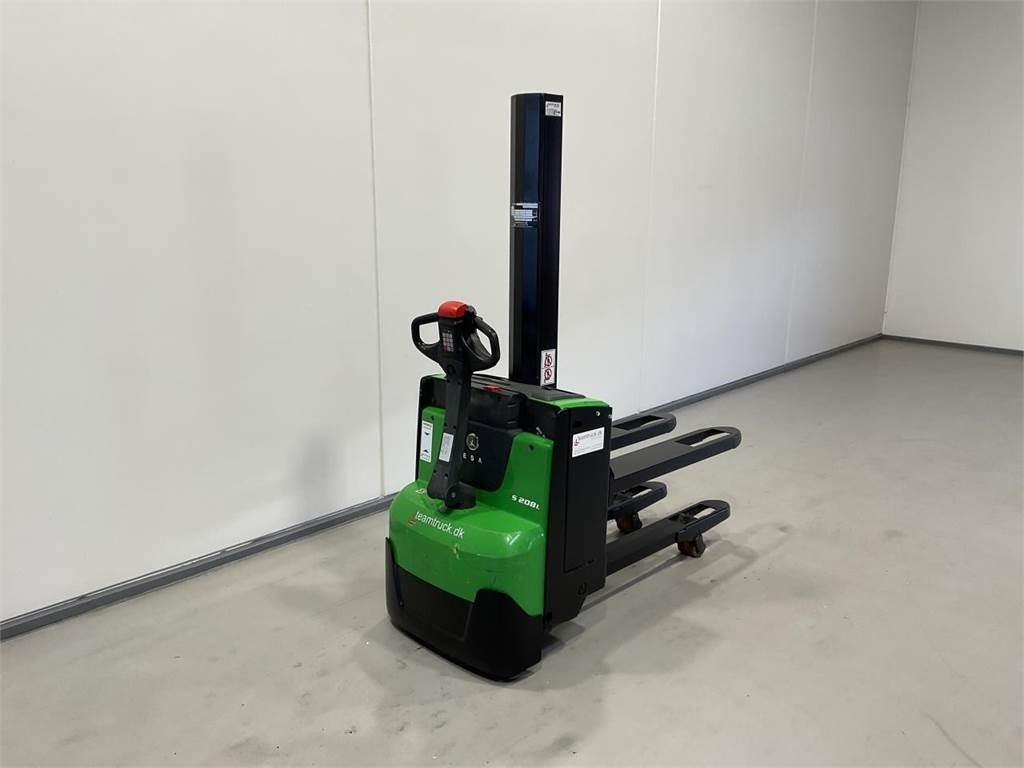 Cesab S208L - Penumpuk: gambar 2 Cesab S208L - Penumpuk: gambar 2
