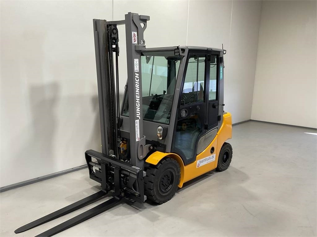 Jungheinrich DFG 425S - Forklift diesel: gambar 4 Jungheinrich DFG 425S - Forklift diesel: gambar 4