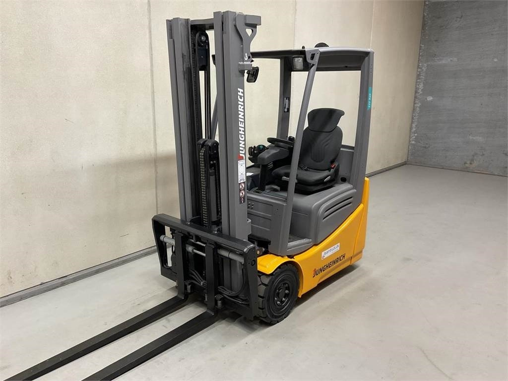 Jungheinrich EFG 213 - Forklift listrik: gambar 4 Jungheinrich EFG 213 - Forklift listrik: gambar 4