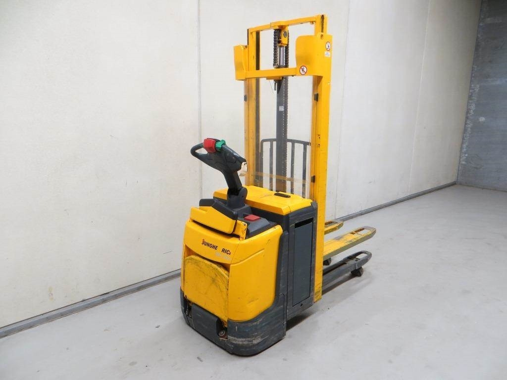 Jungheinrich ERC 212Z - Penumpuk: gambar 4 Jungheinrich ERC 212Z - Penumpuk: gambar 4