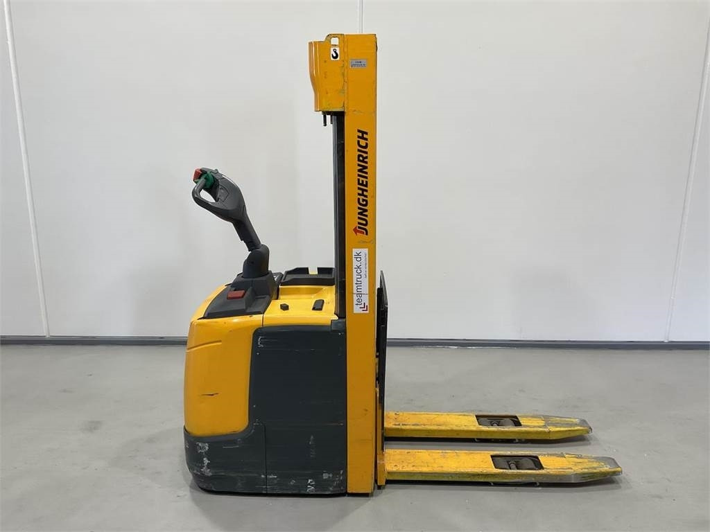 Jungheinrich ERC 214 - Penumpuk: gambar 1 Jungheinrich ERC 214 - Penumpuk: gambar 1