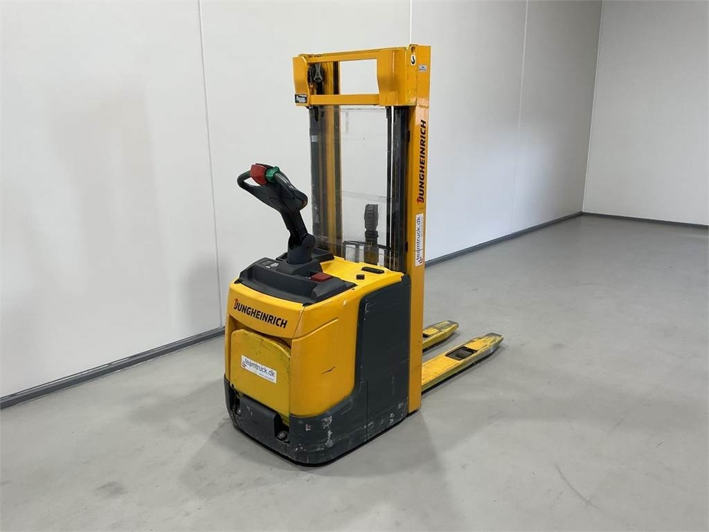 Jungheinrich ERC 214 - Penumpuk: gambar 2 Jungheinrich ERC 214 - Penumpuk: gambar 2