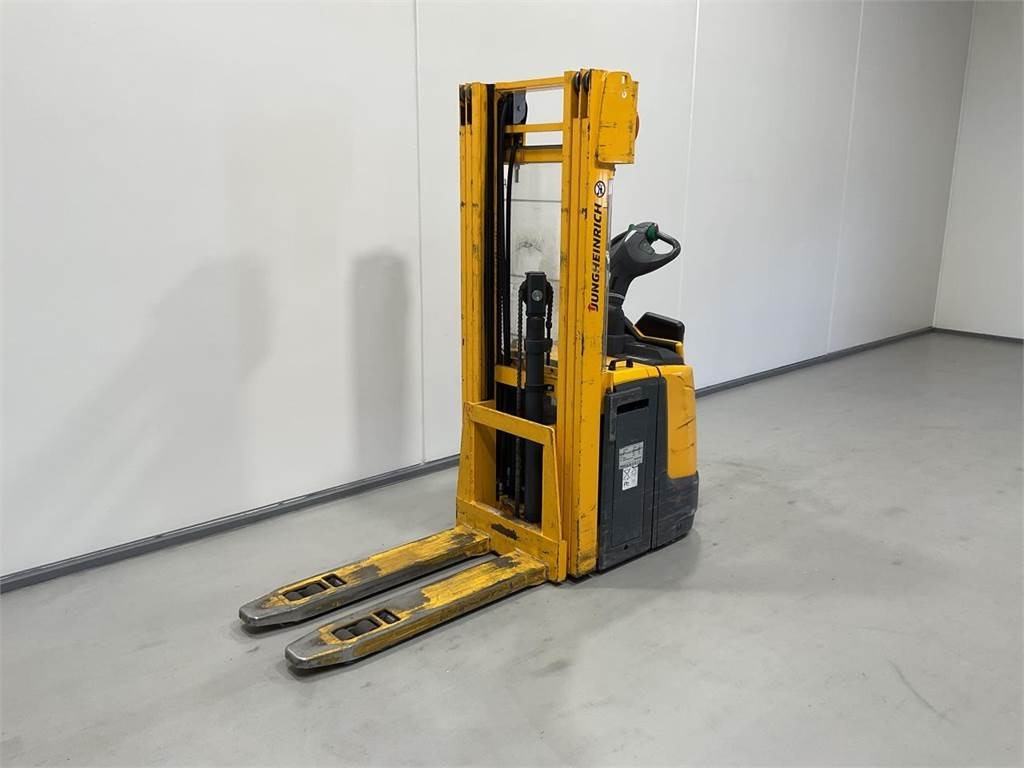 Jungheinrich ERC 220Z - Penumpuk: gambar 4 Jungheinrich ERC 220Z - Penumpuk: gambar 4