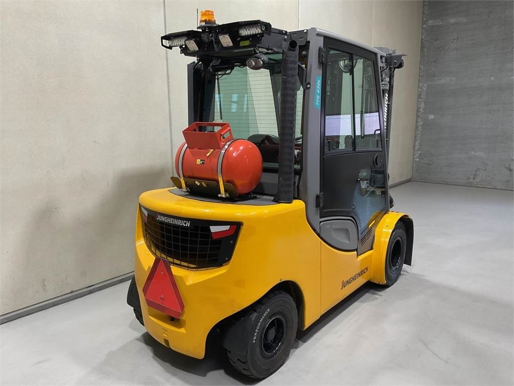 Jungheinrich TFG 430S - Forklift LPG: gambar 2 Jungheinrich TFG 430S - Forklift LPG: gambar 2