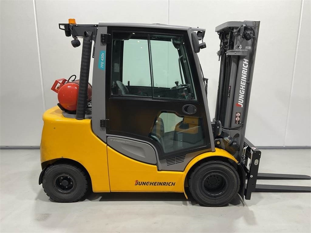 Jungheinrich TFG 430S - Forklift LPG: gambar 1 Jungheinrich TFG 430S - Forklift LPG: gambar 1