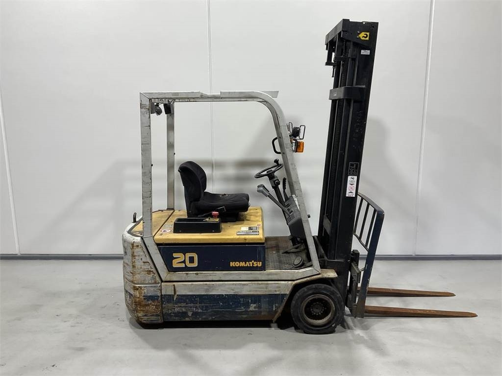 Komatsu FB20M-2E - Forklift listrik: gambar 1 Komatsu FB20M-2E - Forklift listrik: gambar 1