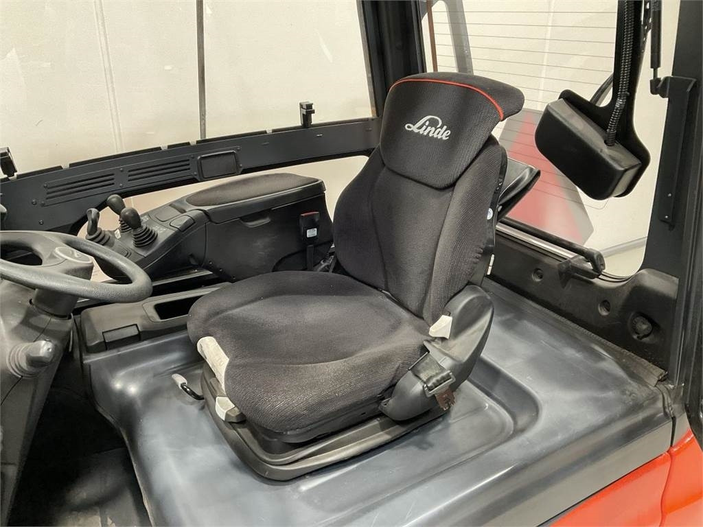 Linde E35L-01 - Forklift listrik: gambar 5 Linde E35L-01 - Forklift listrik: gambar 5