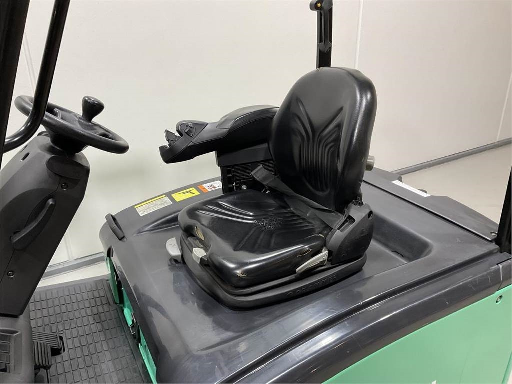 Mitsubishi FB18PNT - Forklift listrik: gambar 5 Mitsubishi FB18PNT - Forklift listrik: gambar 5