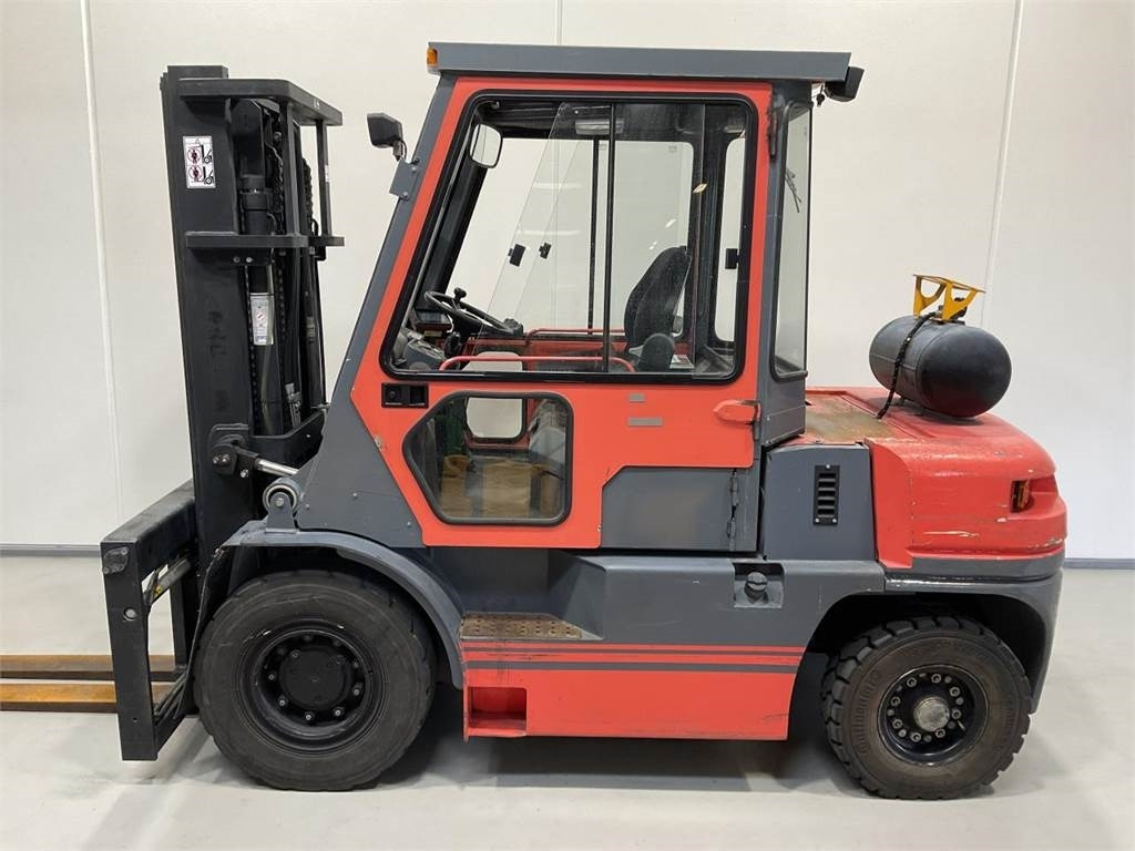 Tailift FG40 - Forklift LPG: gambar 3 Tailift FG40 - Forklift LPG: gambar 3