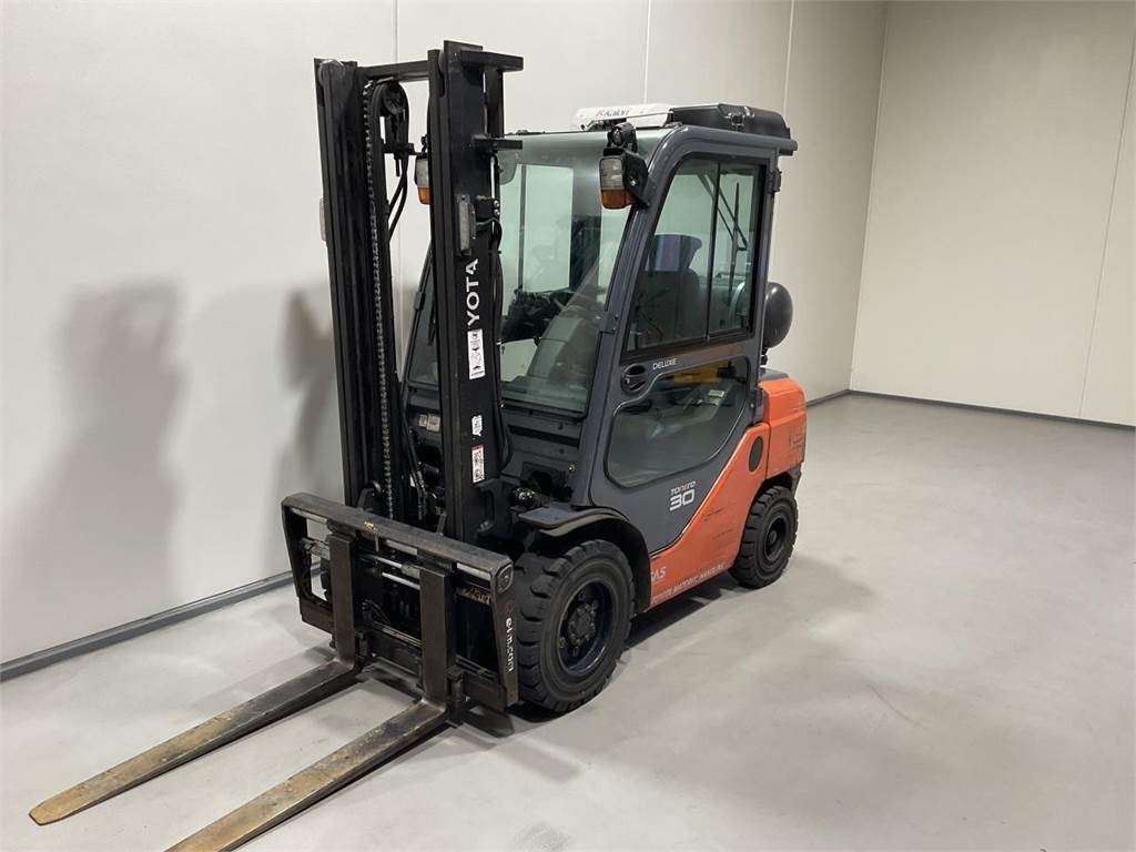 Toyota 02-8FGF30 - Forklift LPG: gambar 4 Toyota 02-8FGF30 - Forklift LPG: gambar 4