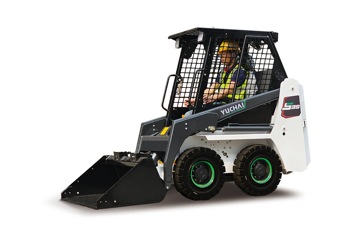 YUCHAI YUCHAI s35 - Skid steer: gambar 1 YUCHAI YUCHAI s35 - Skid steer: gambar 1