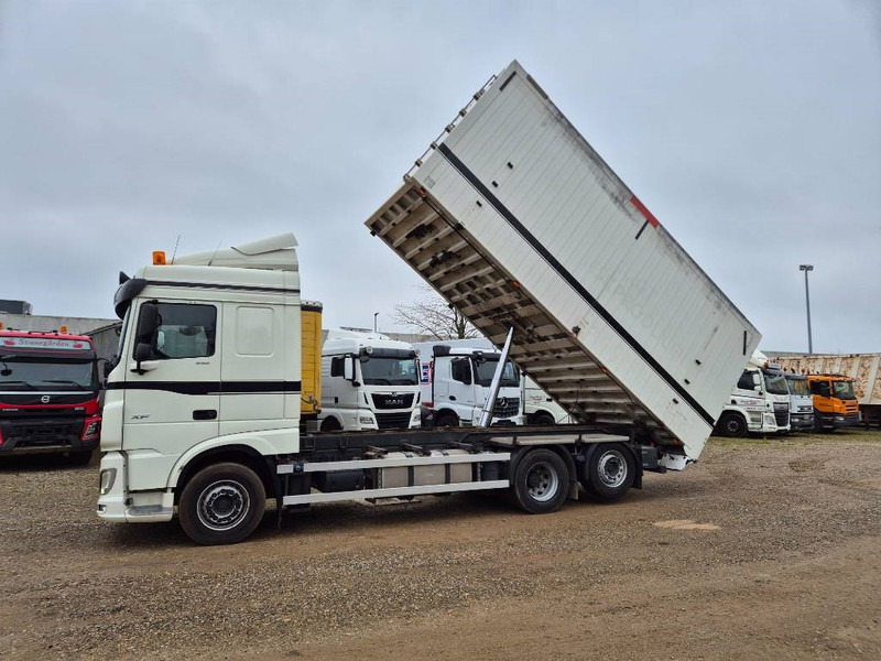 DAF XF 530 6x2 //Volume tipper// - Truk jungkit: gambar 2 DAF XF 530 6x2 //Volume tipper// - Truk jungkit: gambar 2