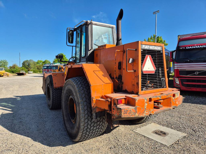 Hitachi FR 130 - Wheel loader: gambar 5 Hitachi FR 130 - Wheel loader: gambar 5
