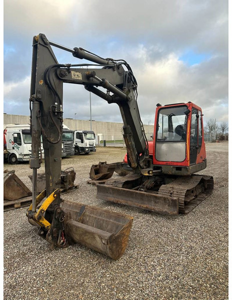 Komatsu PC 75 - Ekskavator mini: gambar 1 Komatsu PC 75 - Ekskavator mini: gambar 1