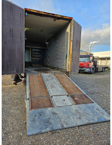 Montracon Racing// machinetrailer // Living area - Semi-trailer low bed: gambar 3 Montracon Racing// machinetrailer // Living area - Semi-trailer low bed: gambar 3