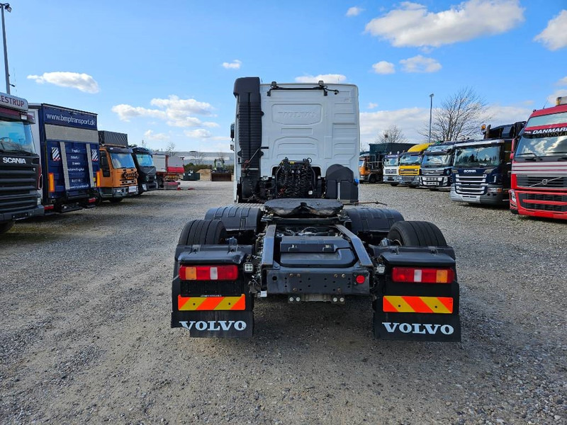 Volvo FH 500 // 6x2 // Hydraulik // ACC - Tractor head: gambar 5 Volvo FH 500 // 6x2 // Hydraulik // ACC - Tractor head: gambar 5