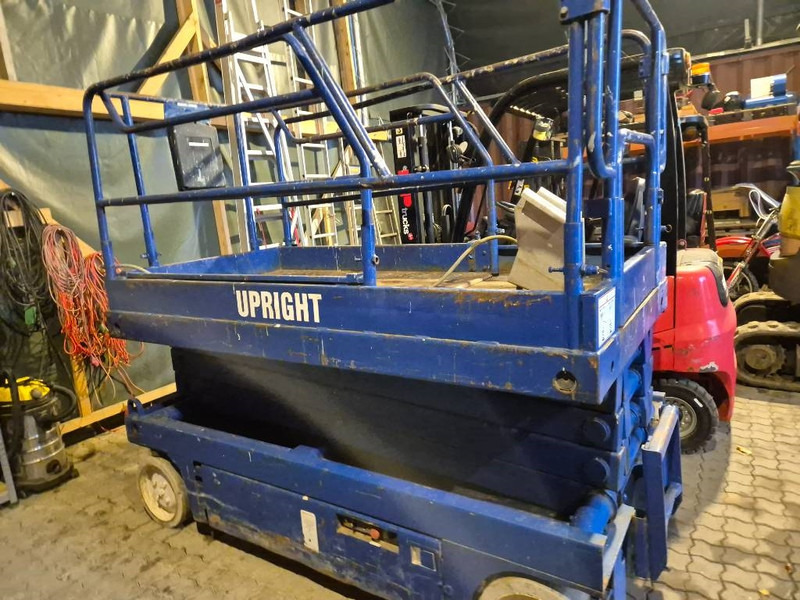 UpRight 2 persons lift - Scissor lifts: gambar 4 UpRight 2 persons lift - Scissor lifts: gambar 4