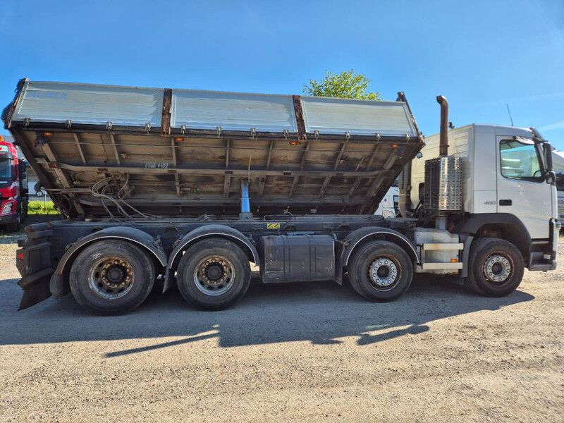 Volvo FM 460 8x4/4 // 3 sidetip - Truk jungkit: gambar 5 Volvo FM 460 8x4/4 // 3 sidetip - Truk jungkit: gambar 5