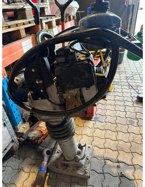 Weber Jordloppe - Pemadat: gambar 3 Weber Jordloppe - Pemadat: gambar 3