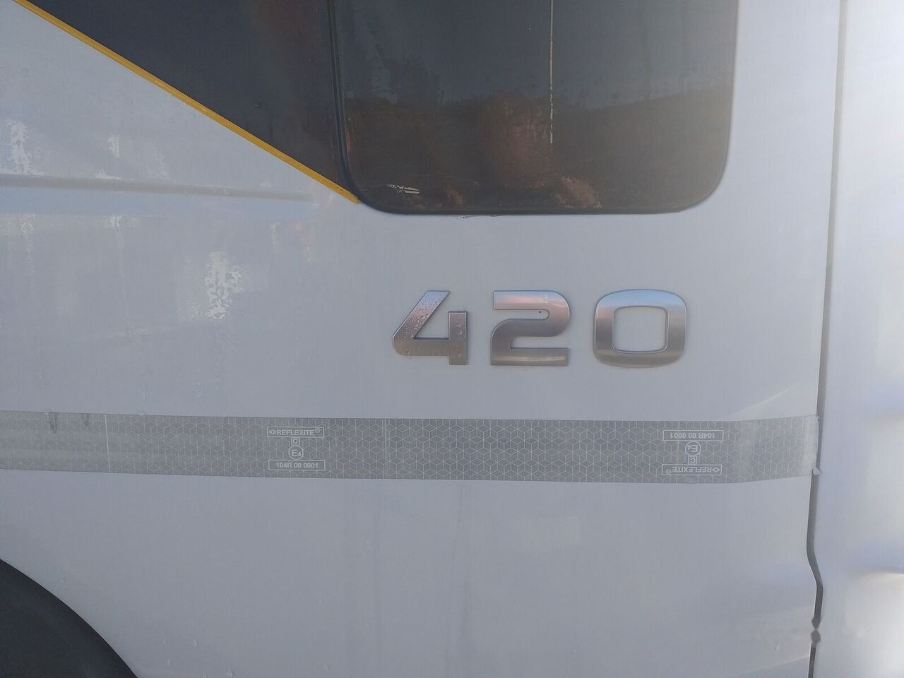 IVECO STRALIS AT260S42Y/PS - Hook lift: gambar 3 IVECO STRALIS AT260S42Y/PS - Hook lift: gambar 3