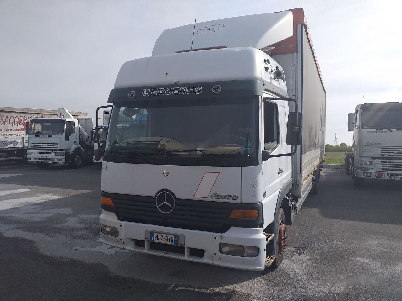 Mercedes-Benz ATEGO 12.28 - Truk dengan terpal samping: gambar 2 Mercedes-Benz ATEGO 12.28 - Truk dengan terpal samping: gambar 2
